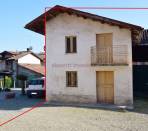 Villafranca-Piemonte-porzione-di-casa-con-cortile-e-locali-accessori